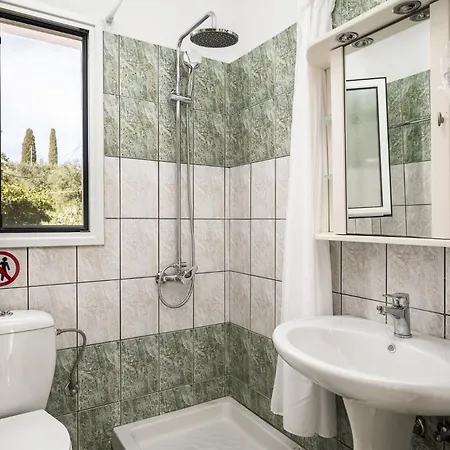 Nina With Private Plunge Pool, 5km To Corfu Town וילה Corfu (city)
