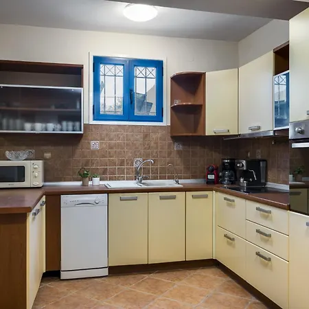 וילה Nina With Private Plunge Pool, 5km To Corfu Town Corfu (city)