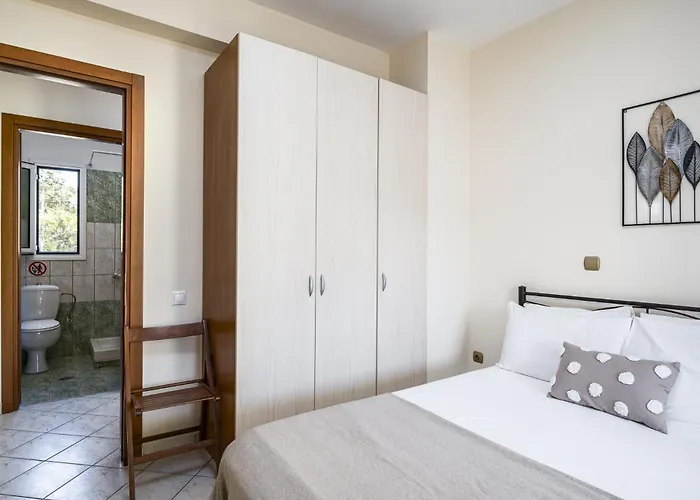 Nina With Private Plunge Pool, 5km To Corfu Town Villa
